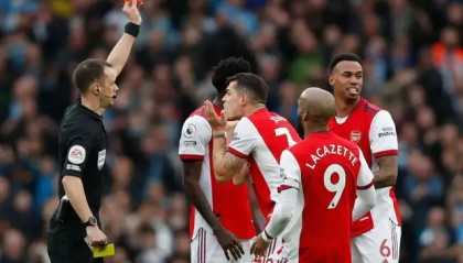  阿森纳防守密不透风，枪手客场零封莱斯特城