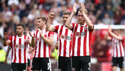  谢菲联爆冷战胜阿斯顿维拉逃离垫底